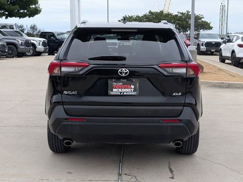 Used 2025 Toyota RAV4 XLE FWD image 6