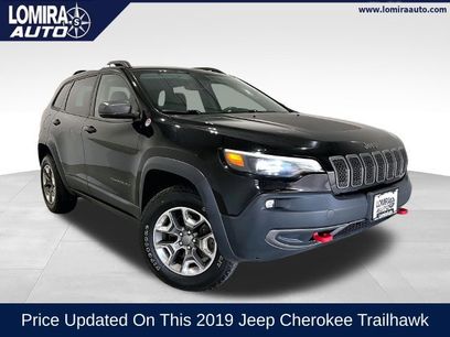 Used 2019 Jeep Cherokee Trailhawk w/ Comfort & Convenience Group