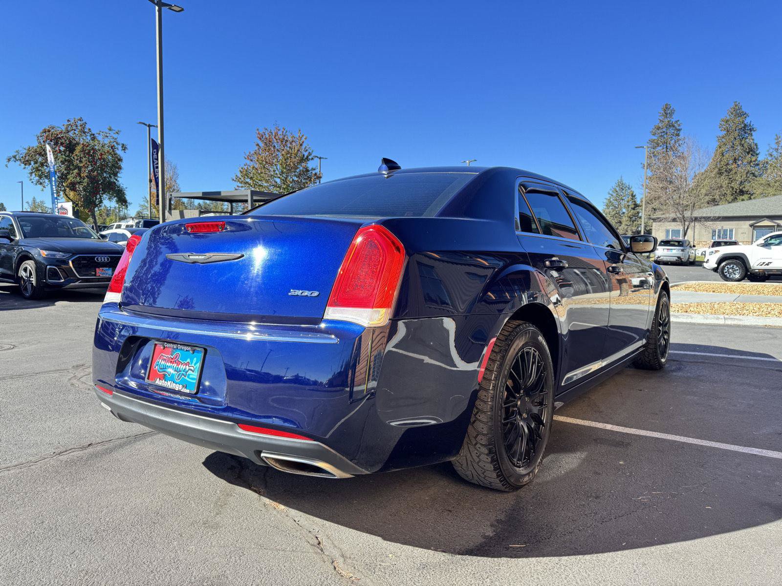 Used 2015 Chrysler 300 Limited w/ Driver Convenience Group AWD/4WD image 5