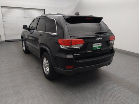 Used 2019 Jeep Grand Cherokee Laredo AWD/4WD image 5