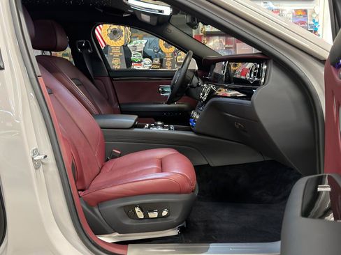 Used 2021 Rolls-Royce Ghost AWD/4WD image 30