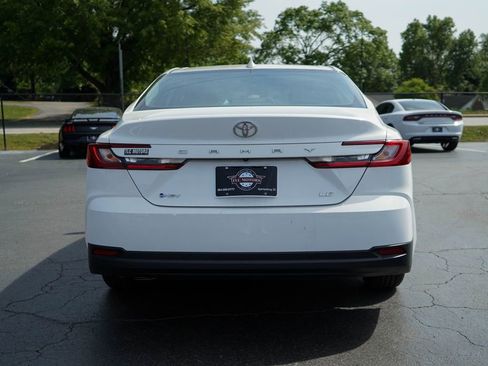 Used 2025 Toyota Camry LE FWD image 12
