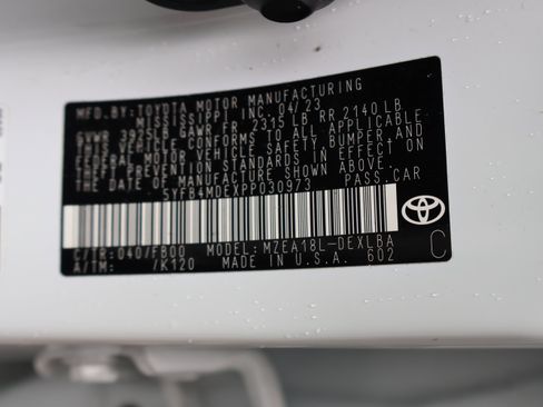 Used 2023 Toyota Corolla LE FWD image 36