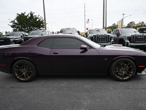 Used 2020 Dodge Challenger R/T Scat Pack w/ Shaker Package RWD image 11