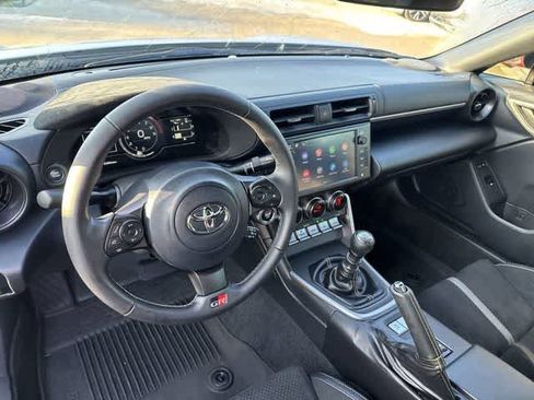 Used 2025 Toyota GR86 Premium RWD image 13