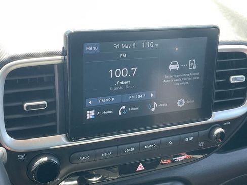 Used 2025 Hyundai Venue SEL FWD image 8