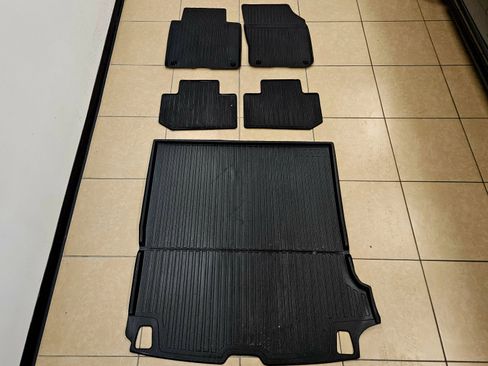 Used 2020 Volvo V90 T6 Cross Country image 44