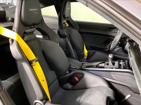Used 2026 Porsche 911 GT3 RWD image 18