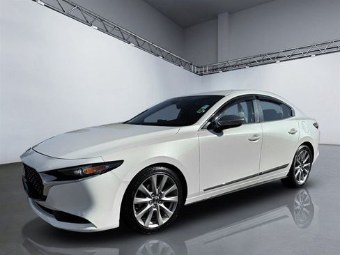 Used 2019 MAZDA MAZDA3 AWD Sedan w/ Preferred Package image 11