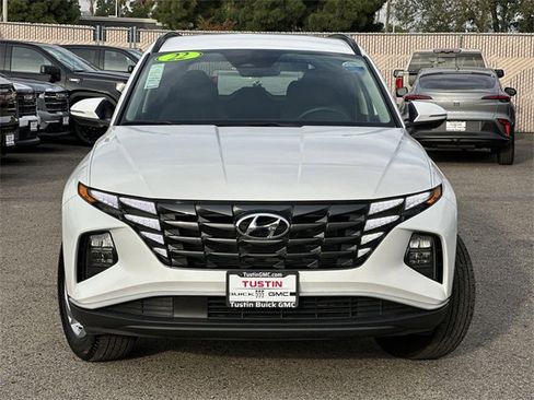 Used 2022 Hyundai Tucson SEL w/ Cargo Package image 2