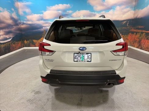 Used 2019 Subaru Forester Premium w/ Popular Package #1 AWD/4WD image 7