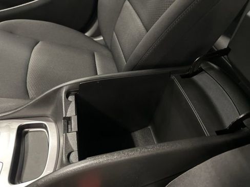 Used 2023 Chevrolet Malibu RS FWD image 27
