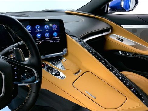 Used 2021 Chevrolet Corvette Stingray Preferred Cpe w/ Engine Appearance Package RWD image 5