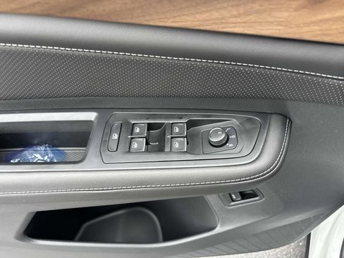 New 2026 Volkswagen Atlas SE image 13