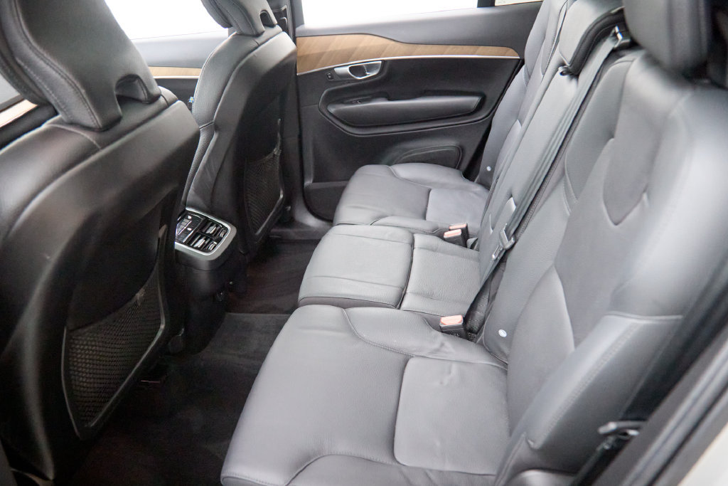 Certified 2024 Volvo XC90 B6 Plus w/ Protection Package Premier AWD/4WD image 22