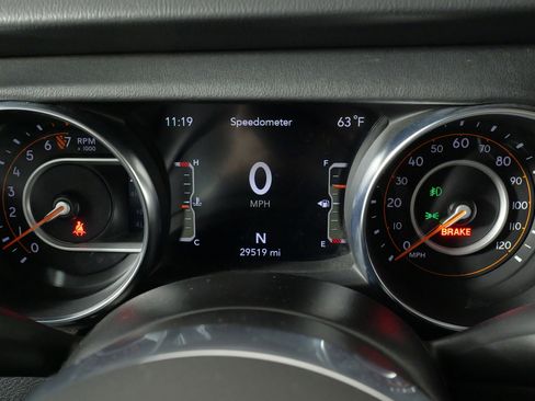 Used 2021 Jeep Wrangler Unlimited Sahara image 40