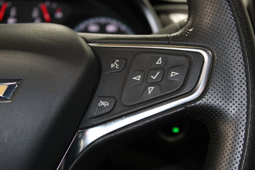Used 2024 Chevrolet Malibu LT FWD image 28