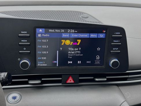 Used 2022 Hyundai Elantra SEL image 11