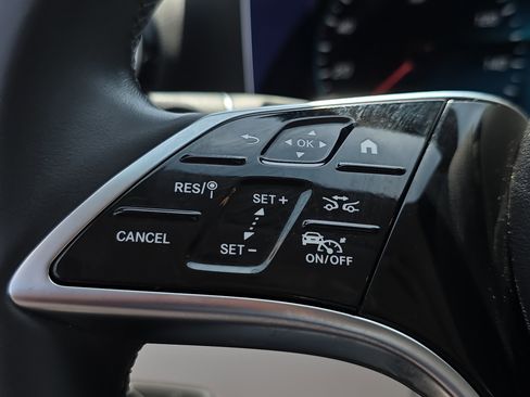 Used 2023 Mercedes-Benz E 450 4MATIC Sedan image 30