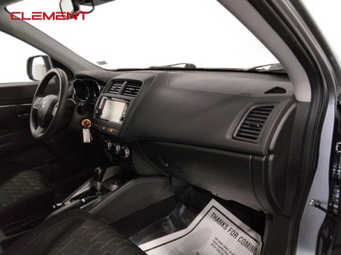 Used 2024 Mitsubishi Outlander Sport ES image 31