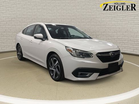 Used 2022 Subaru Legacy Limited image 3