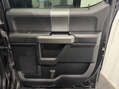 Used 2016 Ford F150 XLT w/ Equipment Group 302A Luxury image 22