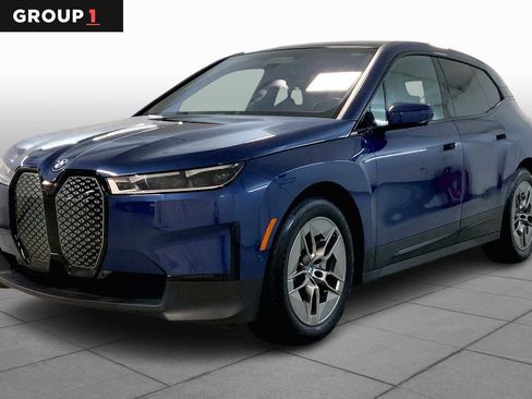 Used 2022 BMW iX xDrive50 w/ Convenience Package image 1