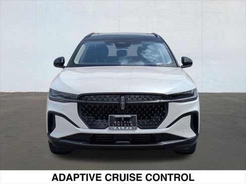 New 2026 Lincoln Nautilus Reserve AWD/4WD image 4