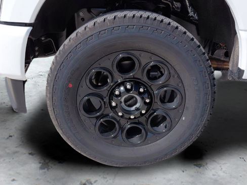 New 2026 Ford F350 XLT w/ XLT Premium Package image 10