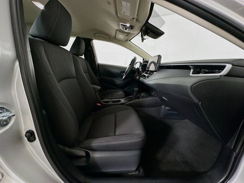 Used 2025 Toyota Corolla LE image 29