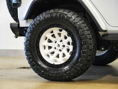 Used 2024 Jeep Wrangler Unlimited Rubicon 392 image 38