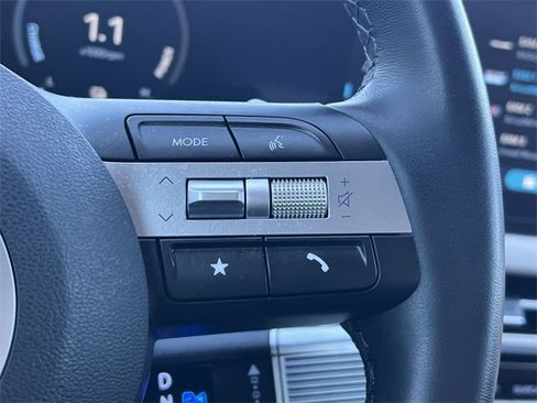 Certified 2025 Hyundai Tucson SEL image 28