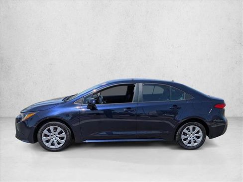 Used 2023 Toyota Corolla LE FWD image 9