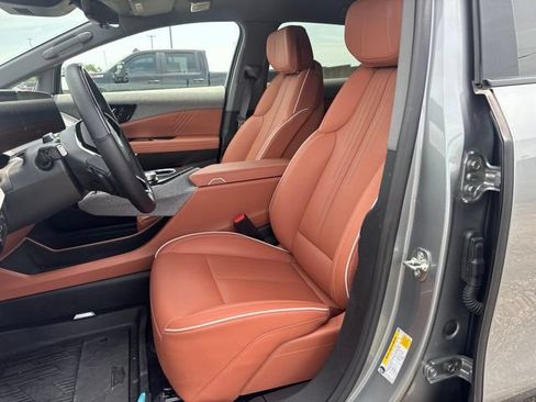 Used 2026 Cadillac Optiq Sport 2 w/ LPO, Floor Liner Package AWD/4WD image 10