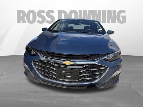 Used 2024 Chevrolet Malibu LT FWD image 2