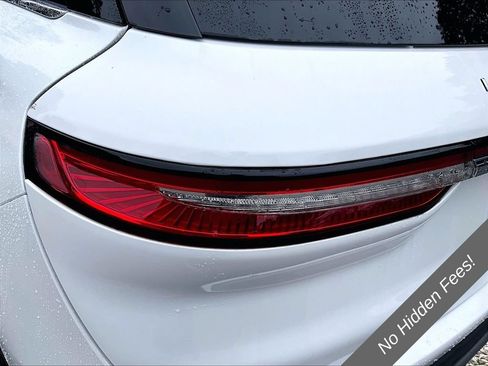 Used 2021 Lincoln Corsair AWD w/ Premium Package image 25
