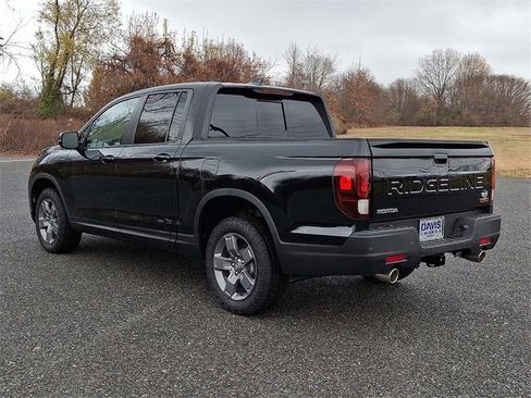 Certified 2025 Honda Ridgeline TrailSport image 4