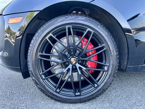 Used 2023 Porsche Macan GTS image 9