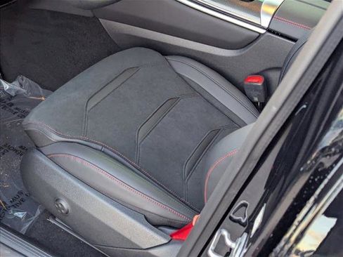 New 2026 Mercedes-Benz GLC 43 AMG 4MATIC image 4