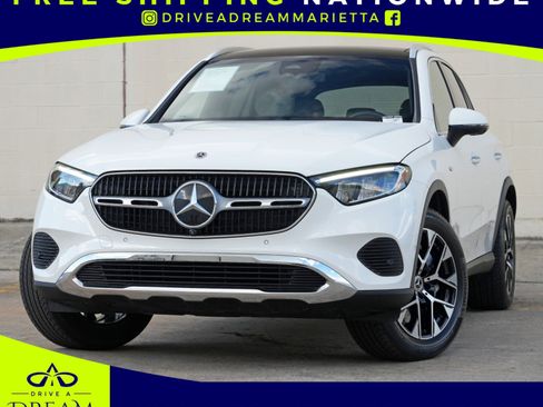 Used 2025 Mercedes-Benz GLC 350e 4MATIC image 1