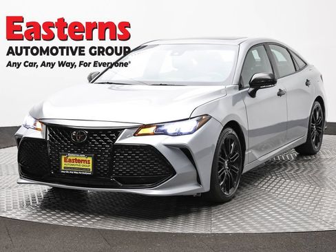 Used 2021 Toyota Avalon XSE FWD image 1