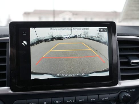 Certified 2023 Hyundai Venue Limited w/ Cargo Package image 35