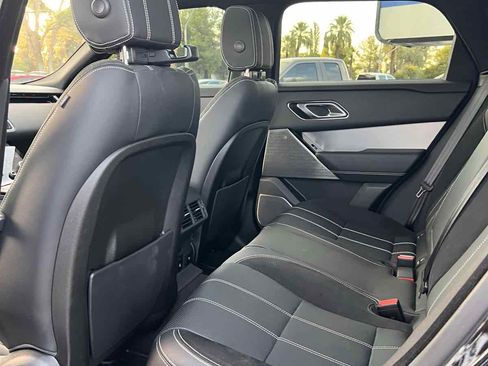Used 2019 Land Rover Range Rover Velar R-Dynamic SE image 13