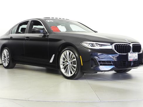 Used 2023 BMW 540i w/ Executive Package RWD image 4