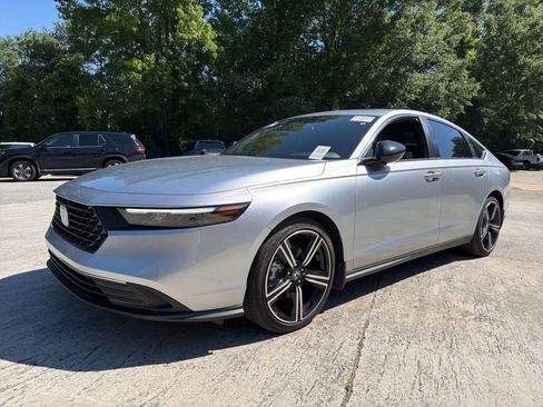 Certified 2025 Honda Accord Sport image 1