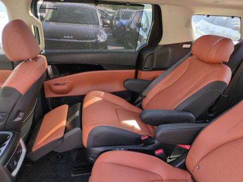 New 2026 Kia Carnival SX Prestige FWD image 37
