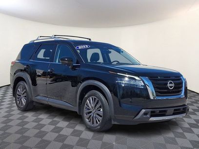 Used 2023 Nissan Pathfinder SL w/ SL Premium Package