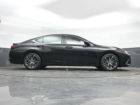 Used 2023 Lexus ES 350 w/ Premium Package FWD image 40
