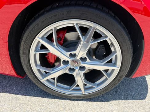 Used 2022 Chevrolet Corvette Stingray Premium Conv w/ Z51 Performance Package RWD image 32
