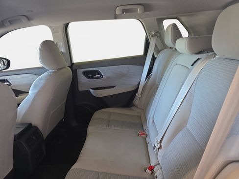 Used 2023 Nissan Rogue SV FWD image 13